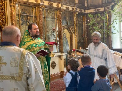 Free HTML5 Template by FreeHTML5.co